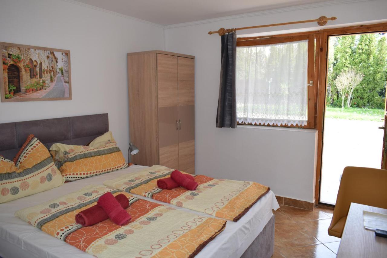 Guest House Silatti - Apartments Keszthely Luaran gambar